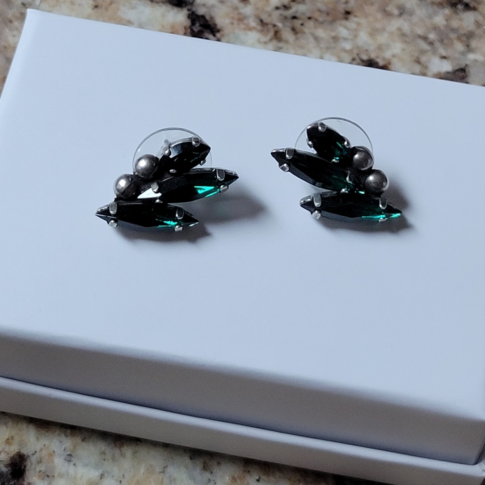 Emerald Stud Earrings - image 4